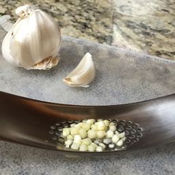 IMG_4350 LCRockerwGarlic